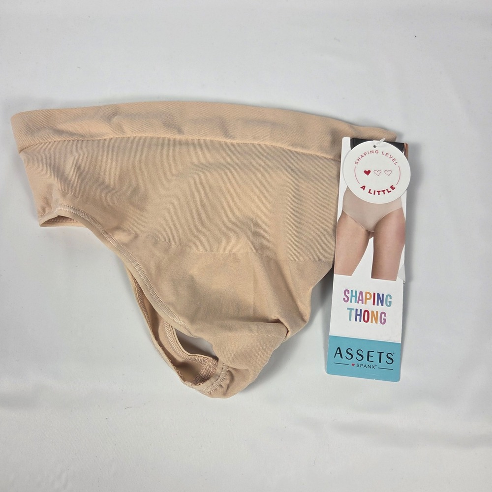 Assets by Spanx Shaping Thong Nude Seamless Light Tummy Smoothing Medium NWT